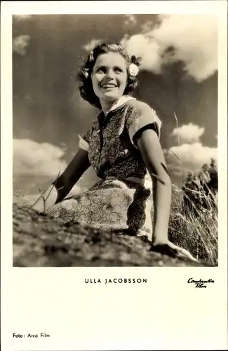 Ak Schauspielerin Ulla Jacobsson, Sie tanzte nur einen Sommer, Portrait