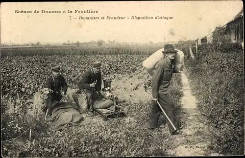 Ak Scenes de Douane a la Frontiere, Douaniers et Fraudeur, Disposition d'attaque