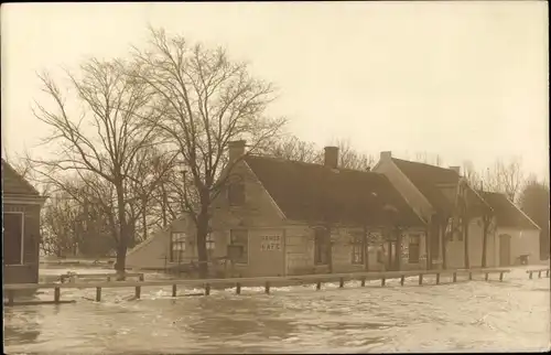 Foto Ak Zaandam Zaanstad Nordholland, Watersnood 1916, Hochwasser
