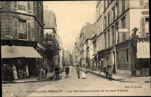 Ak Levallois Perret Hauts de Seine, La rue Danton prise de la rue Vallier, Anwohner