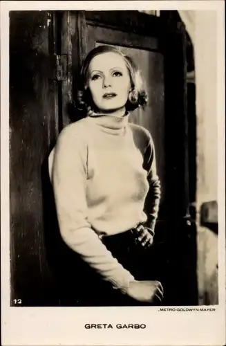 Ak Schauspielerin Greta Garbo, Portrait