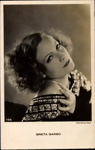 Ak Schauspielerin Greta Garbo, Portrait