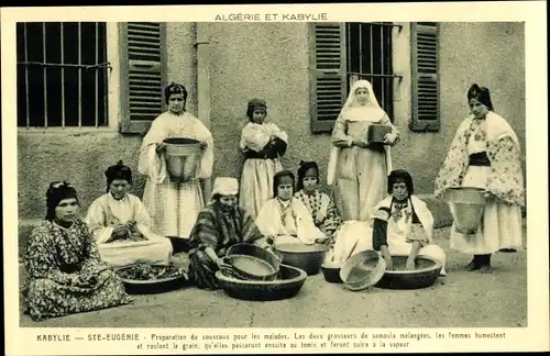 Ak Kabylie Algerien, St. Eugenie, Frauen bearbeiten Couscous, Tracht