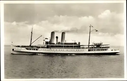 Ak Fährschiff Glückauf, In Fahrt, Ansicht Backbord, Auf hoher See