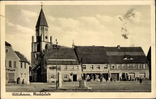 Ak Wittichenau in der Oberlausitz, Marktplatz, Kirche