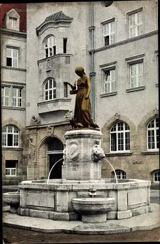 Ak Döbeln in Sachsen, Schlegel Brunnen vor dem Rathaus