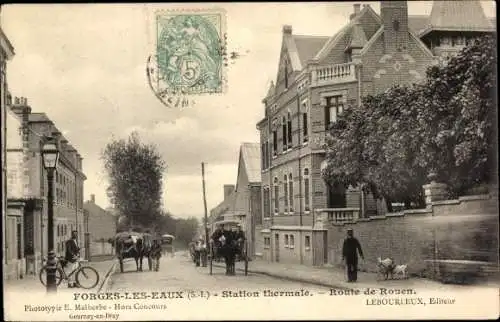 Ak Forges les Eaux Seine Maritime, Station thermale, Route de Rouen, Kutsche, Fuhrwerk