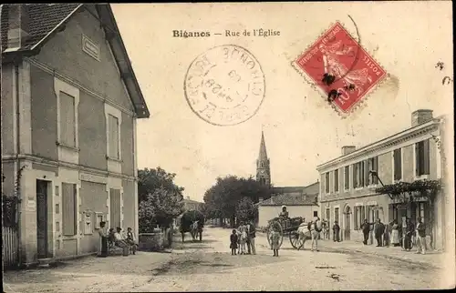 Ak Biganos Gironde, Rue de l'Eglise, Außenansicht