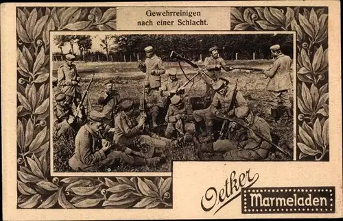 Ak Deutsche Soldaten in Uniformen beim Gewehrreinigen, I. WK, Werbung Oetker Marmeladen