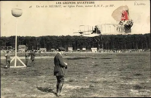 Ak Les Grands Aviateurs, un vol de Metrot, sur biplan Voisin, Doppeldecker