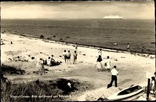 Ak Süssau Heringsdorf in Holstein, Blick auf Strand und Fährschiff