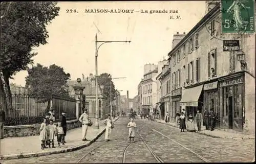 Ak Maisons Alfort Val de Marne, La grande rue