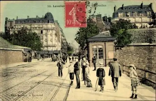 Ak Levallois Perret Hauts de Seine, Rue Courcelles