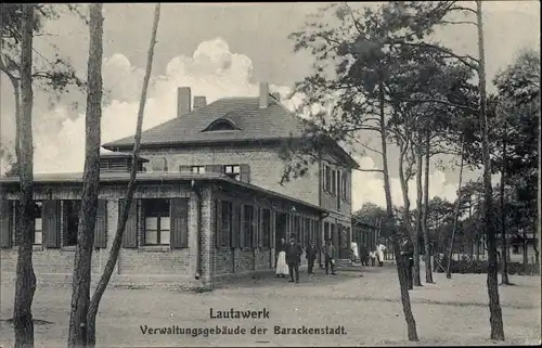 Ak Lauta in Sachsen, Verwaltungsgebäude des Lautawerk, Barackenstadt