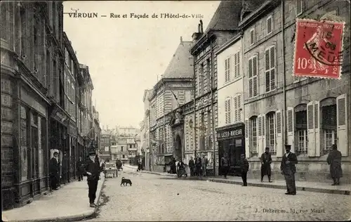 Ak Verdun Meuse, Rue et Facade de l'Hotel de Ville
