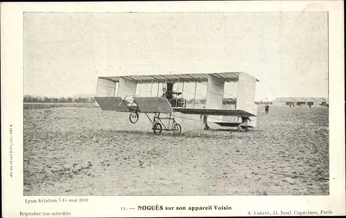 Ak Aviateur Noguès sur son biplan Voisin