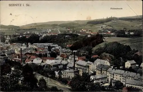 Ak Sebnitz Sächsische Schweiz, Gesamtansicht mit Finkenbaude