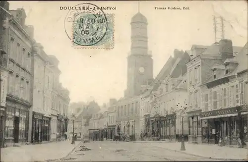 Ak Doullens Somme, Le Beffroi, Geschäfte
