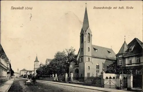 Ak Neustadt an der Orla Thüringen, Bismarckstraße mit Kath. Kirche