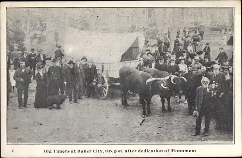 Ak Baker City Oregon USA, Old Timers after dedication of Monument