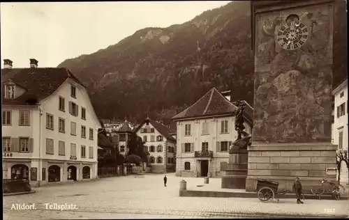 Ak Altdorf Kt Uri, Tellsplatz, Uhr