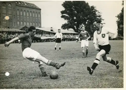 Foto Berlin, Deutsche Nationalmannschaft gegen Spandauer SV, Probespiel, 12.7.1942, Willimowski