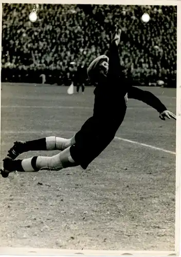 Foto Berlin Olympiastadion, Länderspiel Deutschland Schweden 20.9.1942, Jahn