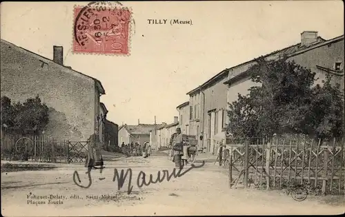 Ak Tilly Meuse, Straßenpartie, Passanten