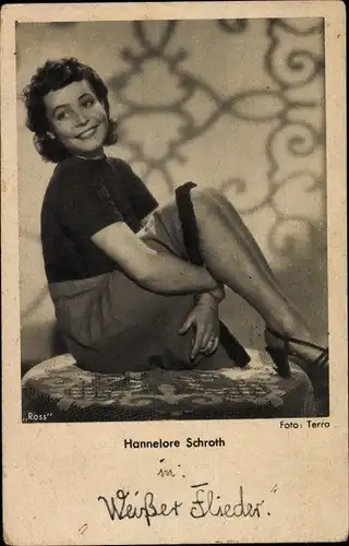 Ak Schauspielerin Hannelore Schroth, Portrait
