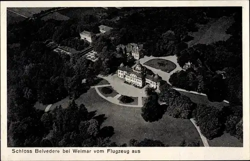 Ak Weimar in Thüringen, Schloss Belvedere, Fliegeraufnahme