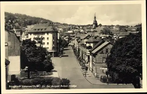 Ak Ilmenau Thüringen, Partie an der August Bebel Straße, Kirchturm
