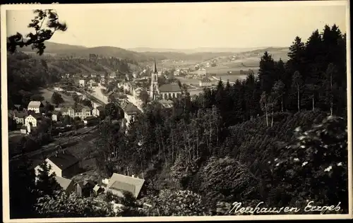 Ak Neuhausen im Erzgebirge, Blick auf Kirche und Ort