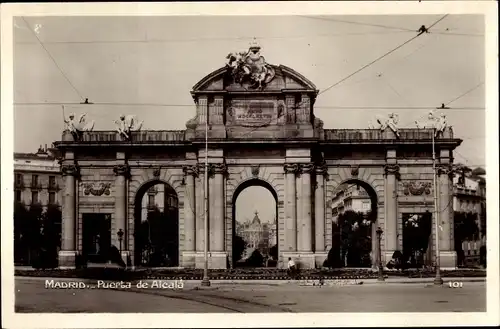 Ak Madrid Spanien, Puerta de Alcala, Stadttor