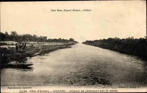 Ak Asagni Elfenbeinküste, Depart de pecheurs sur le canal