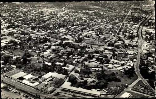 Ak Douala Duala Kamerun, Fliegeraufnahme vom Ort