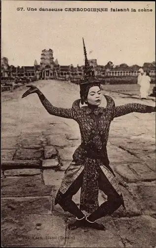 Ak Kambodscha, Tänzerin in Tracht
