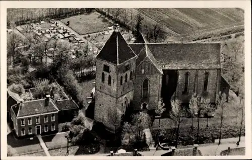 Ak Zeerijp Groningen, Luchtfoto van de Ned. Herv. Pastorie, Fliegeraufnahme