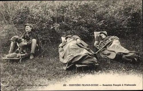 Ak Frontière Franco Suisse, Douaniers Francais en Embuscade