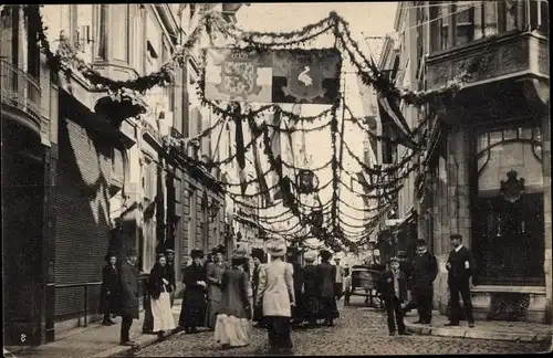 Foto Ak Den Haag Südholland, Festschmuck, Wappen, Straßenpartie