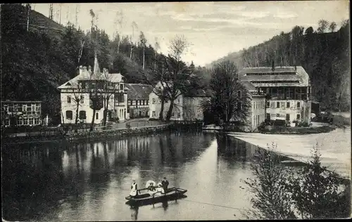 Ak Lauenhain Mittweida in Sachsen, Lauenhainer Mühle, Fluss mit Wehr, Boot