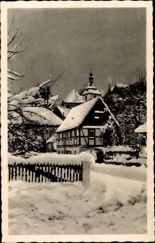 Ak Bad Gottleuba in Sachsen, Blick auf den Ort im Winter, Kirche, Schnee