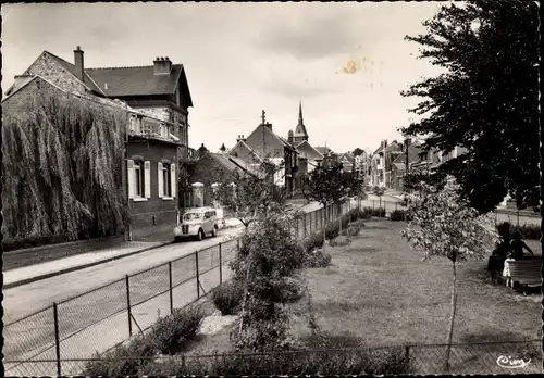 Ak Villers Bretonneux Somme, Place du 14 Juillet