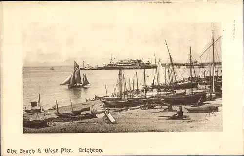 Ak Brighton East Sussex England, Beach, West Pier, Boote, Anleger