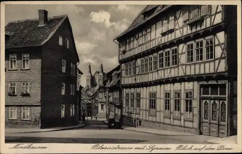 Ak Nordhausen in Thüringen, Blasiistraße mit Lyzeum, Dom im Hintergrund