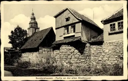 Ak Sondershausen Thüringen, Partie an der alten Stadtmauer, Kirchturm