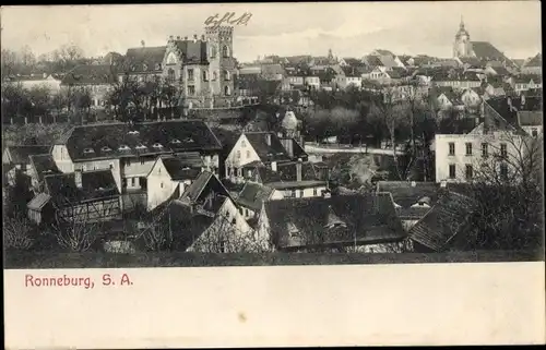 Ak Ronneburg im Kreis Greiz Thüringen, Blick über die Dächer der Stadt, Schloss, Kirche