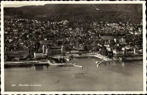 Ak Neuchâtel Neuenburg Stadt, Gesamtansicht, Fliegeraufnahme