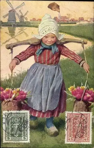 Ak Mädchen in niederländischer Tracht, Tulpen, Windmühle