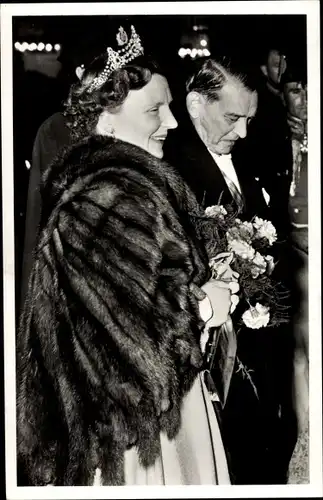 Ak Königin Juliana und Präsident Coty, Niederländisches Königshaus