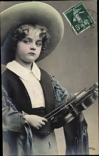 Ak Junge mit Geige, Portrait, Hut